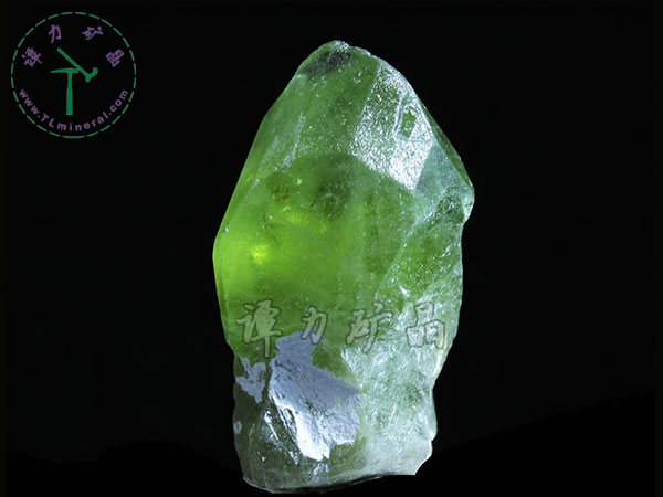橄欖石，巴基斯坦3.0x2.5x1.5cm